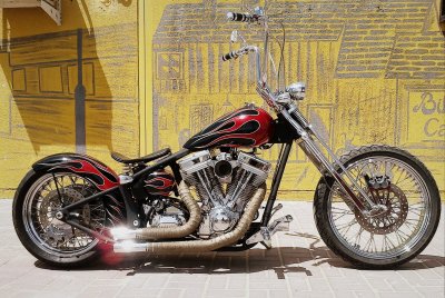 CUSTOM FENDER